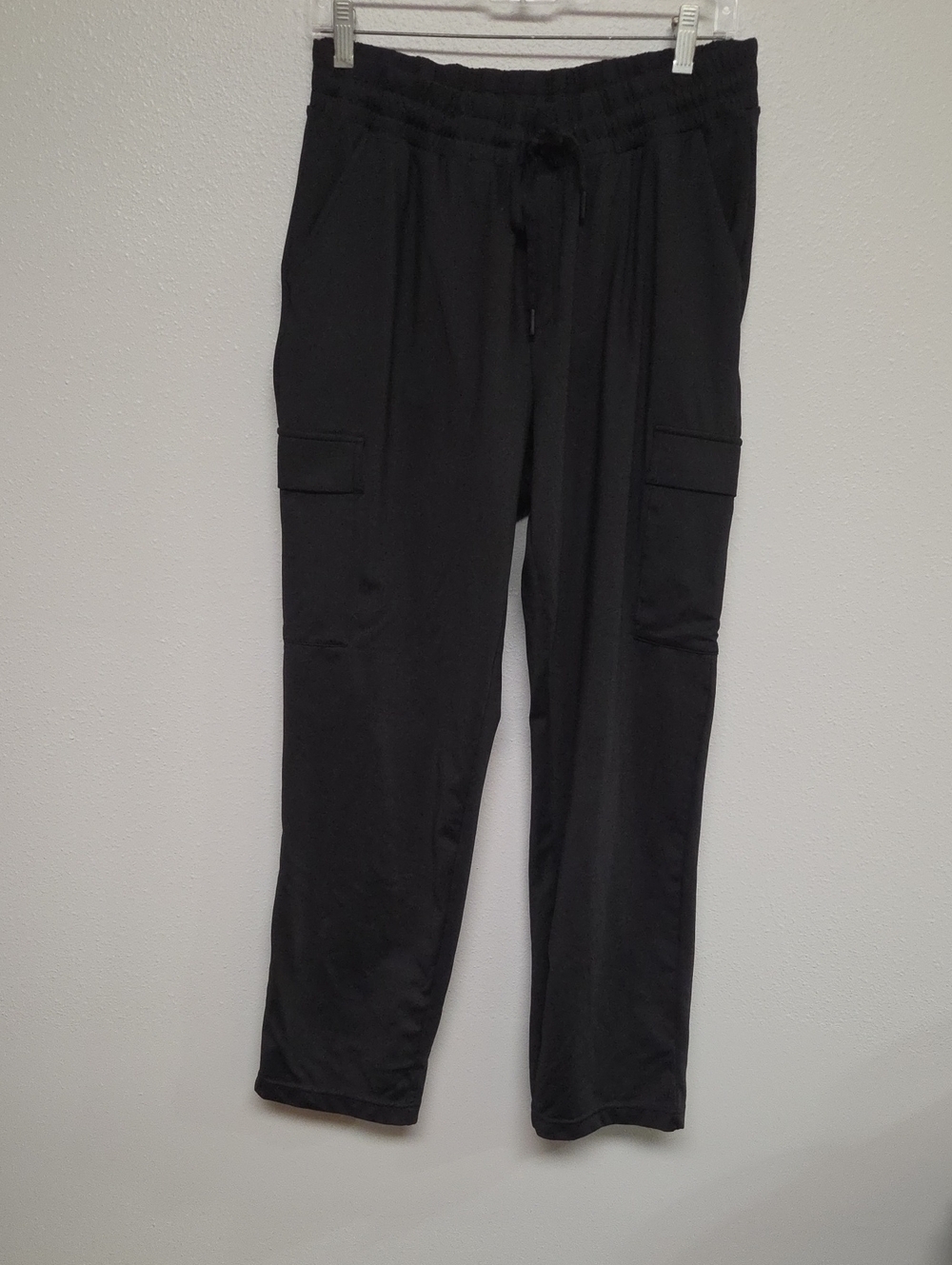 Mondetta Women's Black Cargo Jogger Pants